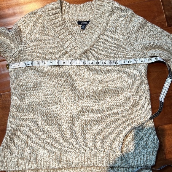 Chaps tan cream and gold b-neck acrylic sweater - Picture 7 of 9